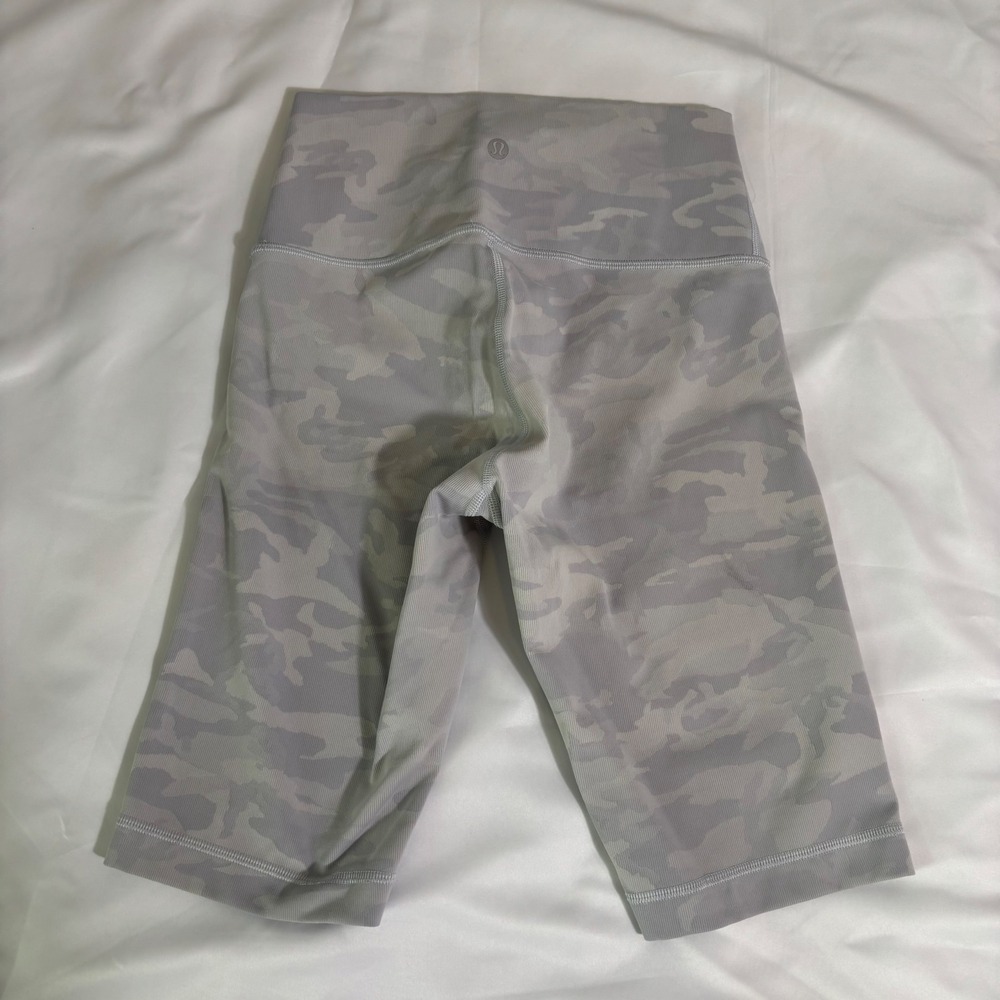 Lululemon Wunder Under Short 10" *Ribbed Camo Jacquard Alpine White Starlight 6 - Picture 2 of 5